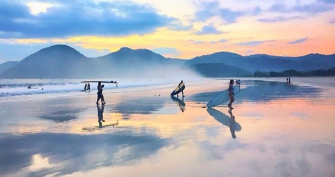 Pantai Selong Belanak, Destinasi Wisata Wajib di Lombok